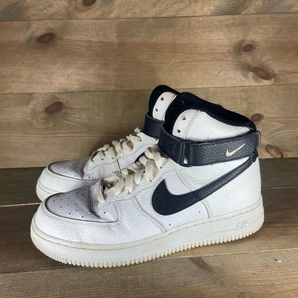 Nike Air Force one Mens size 8 shoes white leather hightop sneakers🖤🖤 - Picture 2 of 7
